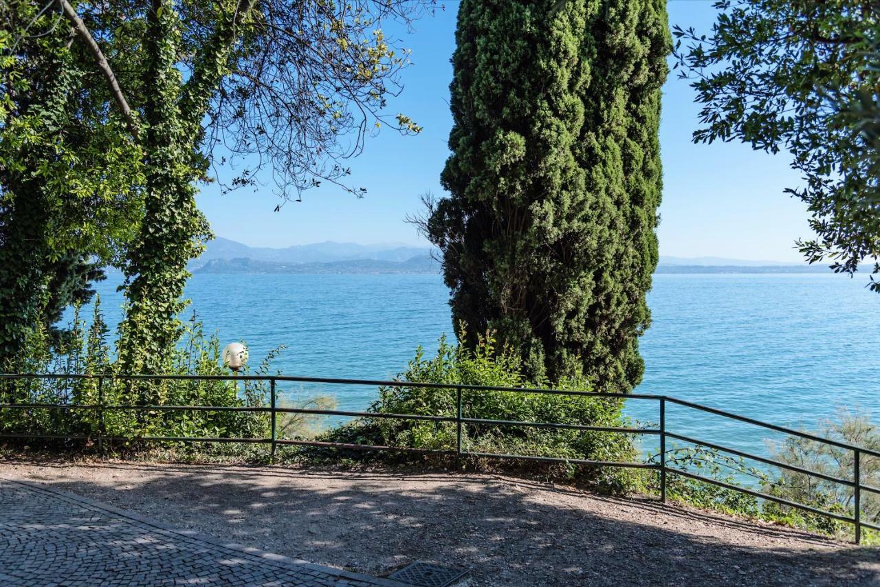 Casa Di Alex | Sirmione Apartment Екстериор снимка